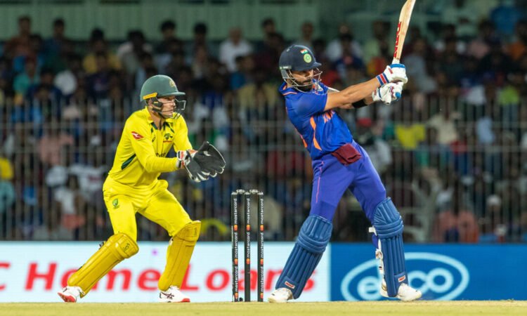 मुंबई का तीसरा विकेट गिरा, तिलक वर्मा 22 रन बनाकर पवेलियन लौटे, ईशान और पोलार्ड क्रीज पर-DC vs MI Live