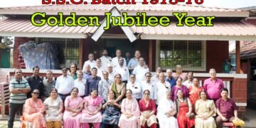 शाळा सोडल्याच्या ५० वर्षानंतरही मित्रमैत्रिणींची भेट